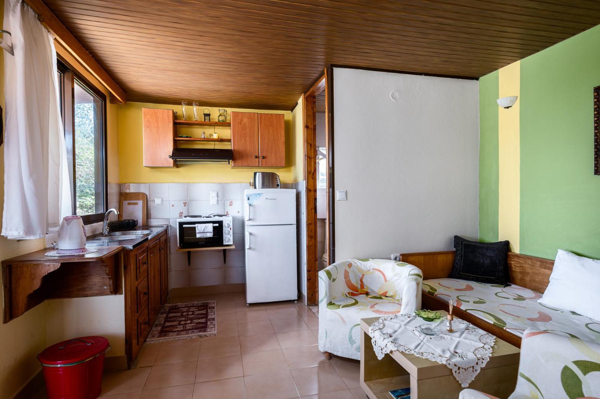 Agaloula Centrally Located Apartments, Lakka Esterno foto