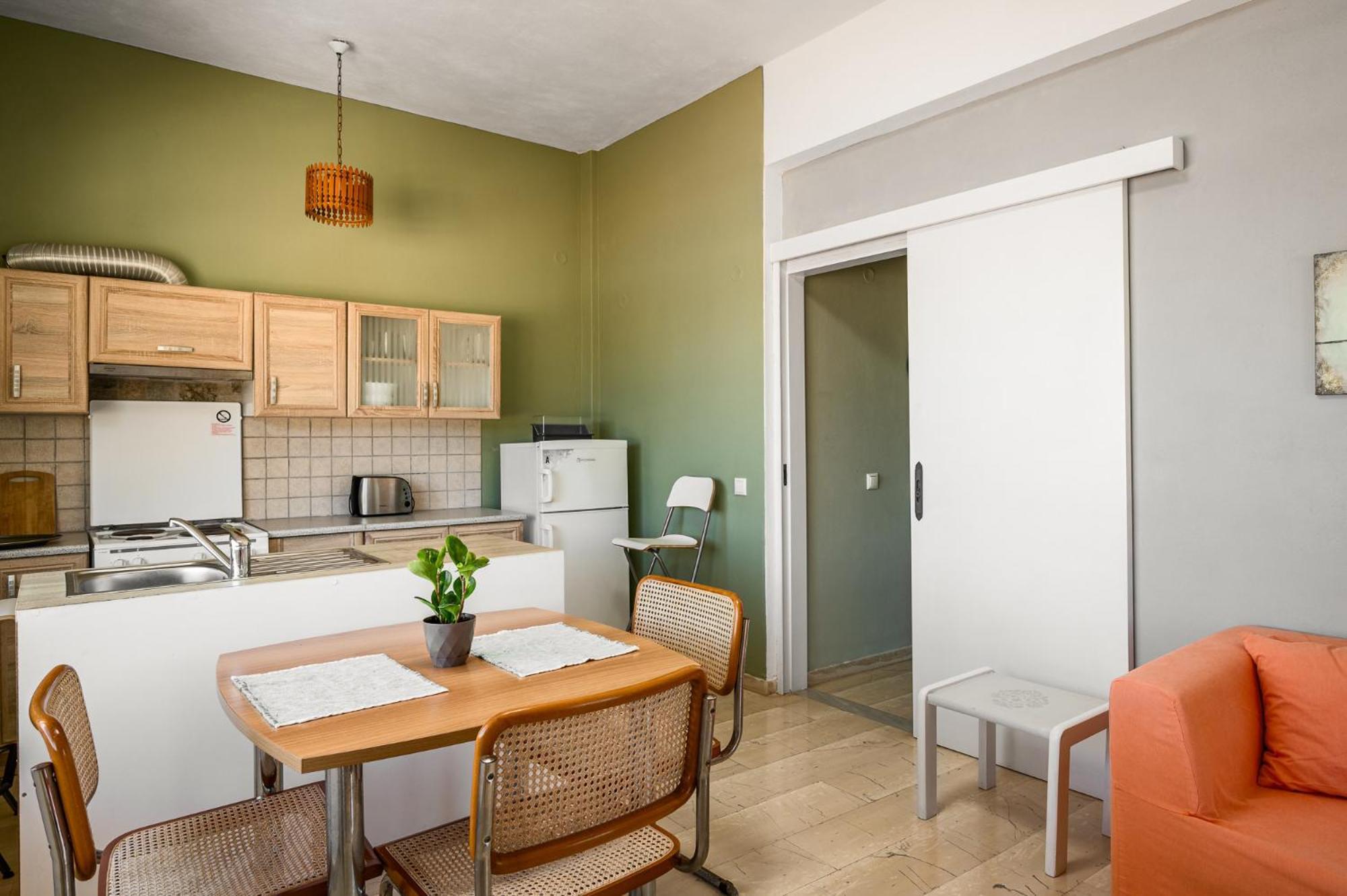 Agaloula Centrally Located Apartments, Lakka Esterno foto